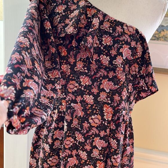 TopShop One Shoulder Dress - Hi-Lo Hem - Picture 4 of 11